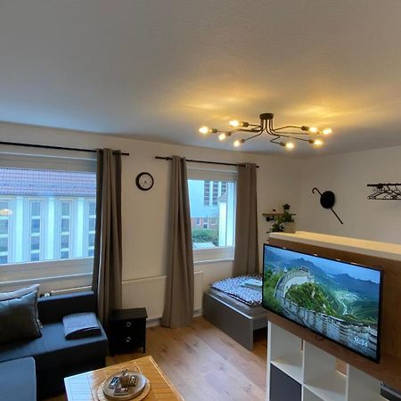 Charlie , Solingen Mitte, Ferien/Messe Wohnung Fuer Bis Zu 5 Personen Esterno foto