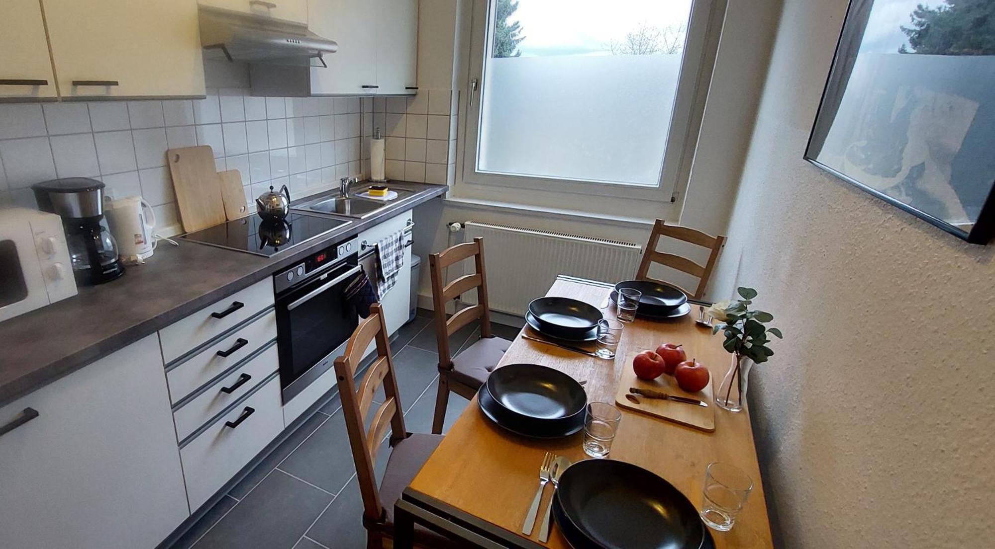 Charlie , Solingen Mitte, Ferien/Messe Wohnung Fuer Bis Zu 5 Personen Esterno foto