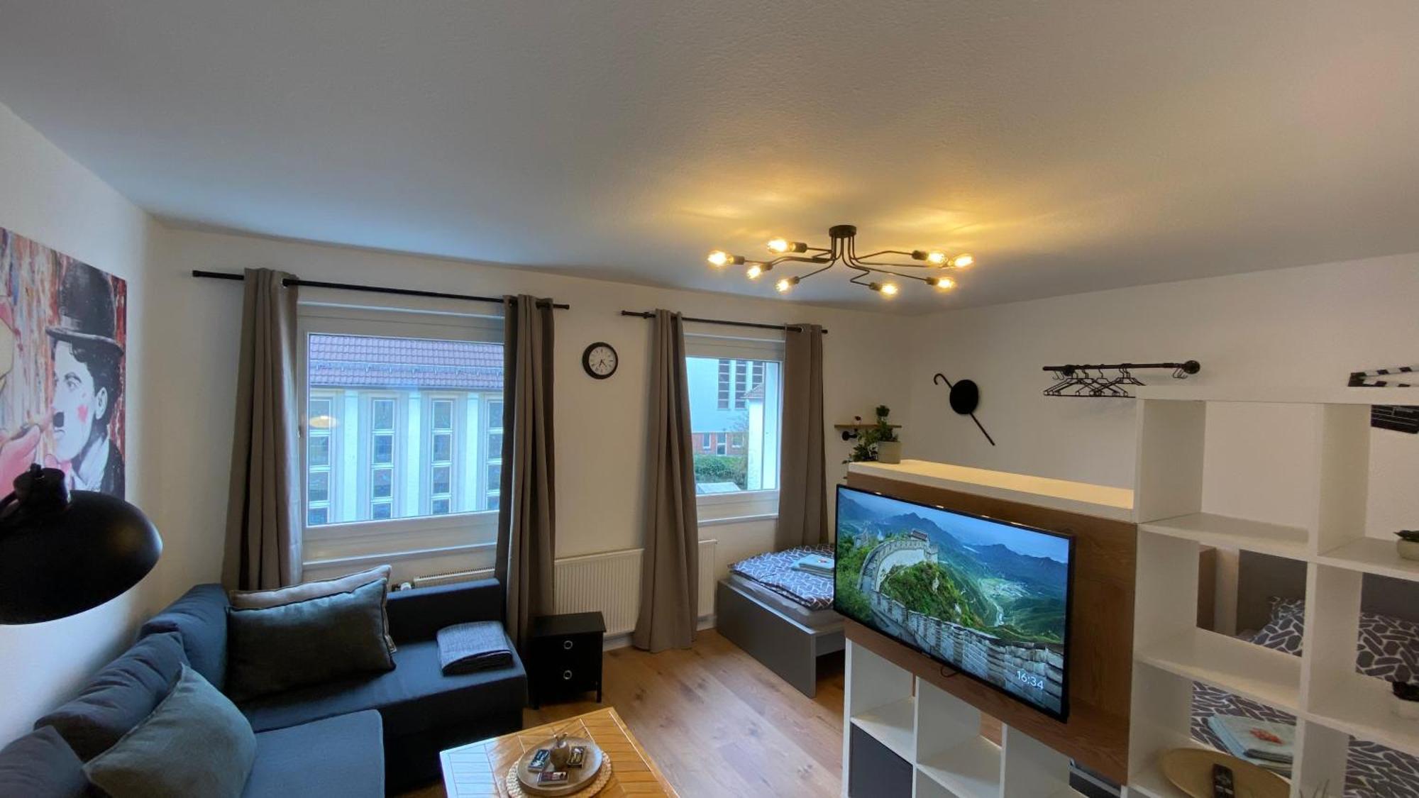 Charlie , Solingen Mitte, Ferien/Messe Wohnung Fuer Bis Zu 5 Personen Esterno foto