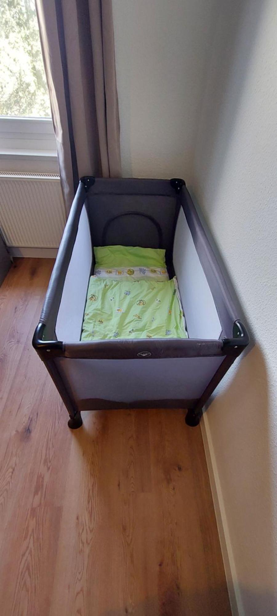 Charlie , Solingen Mitte, Ferien/Messe Wohnung Fuer Bis Zu 5 Personen Esterno foto