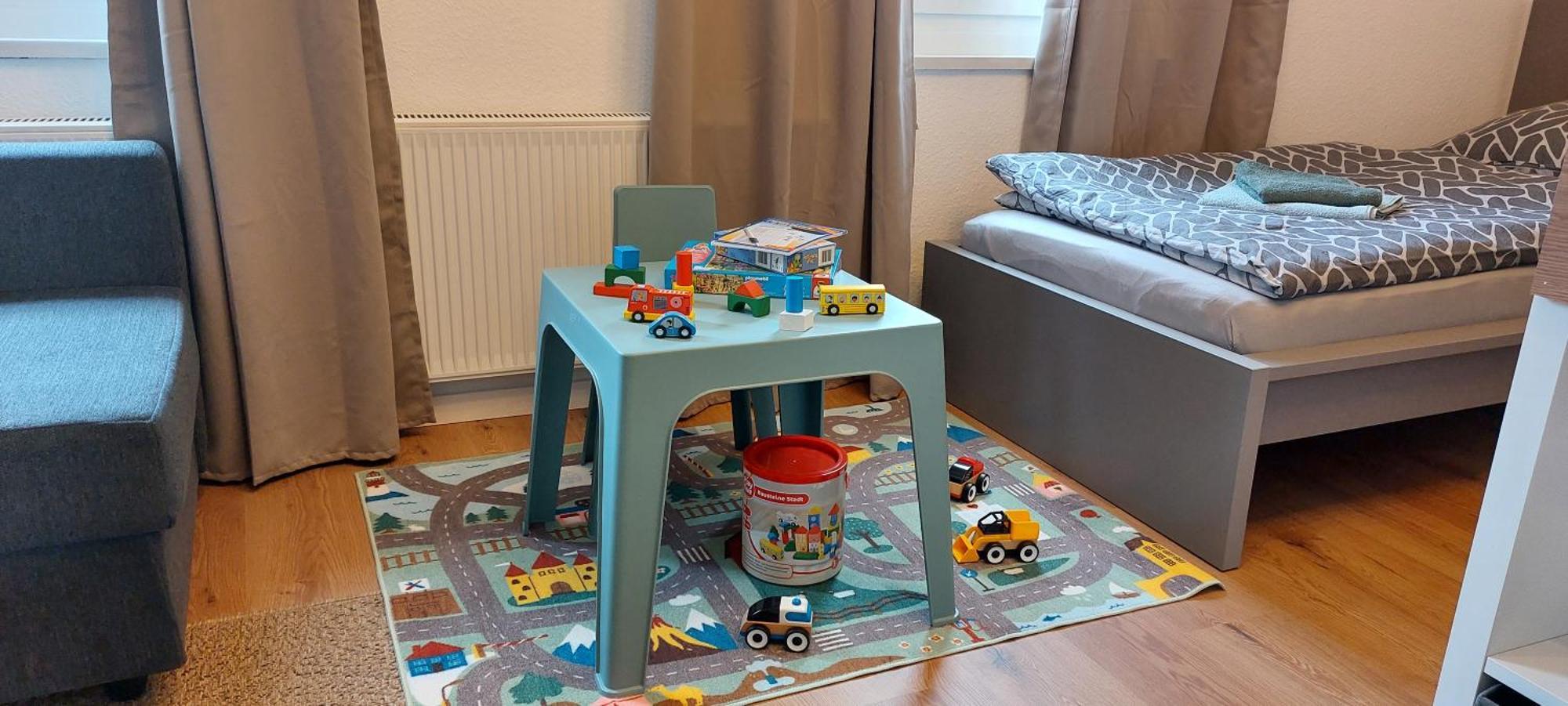 Charlie , Solingen Mitte, Ferien/Messe Wohnung Fuer Bis Zu 5 Personen Esterno foto